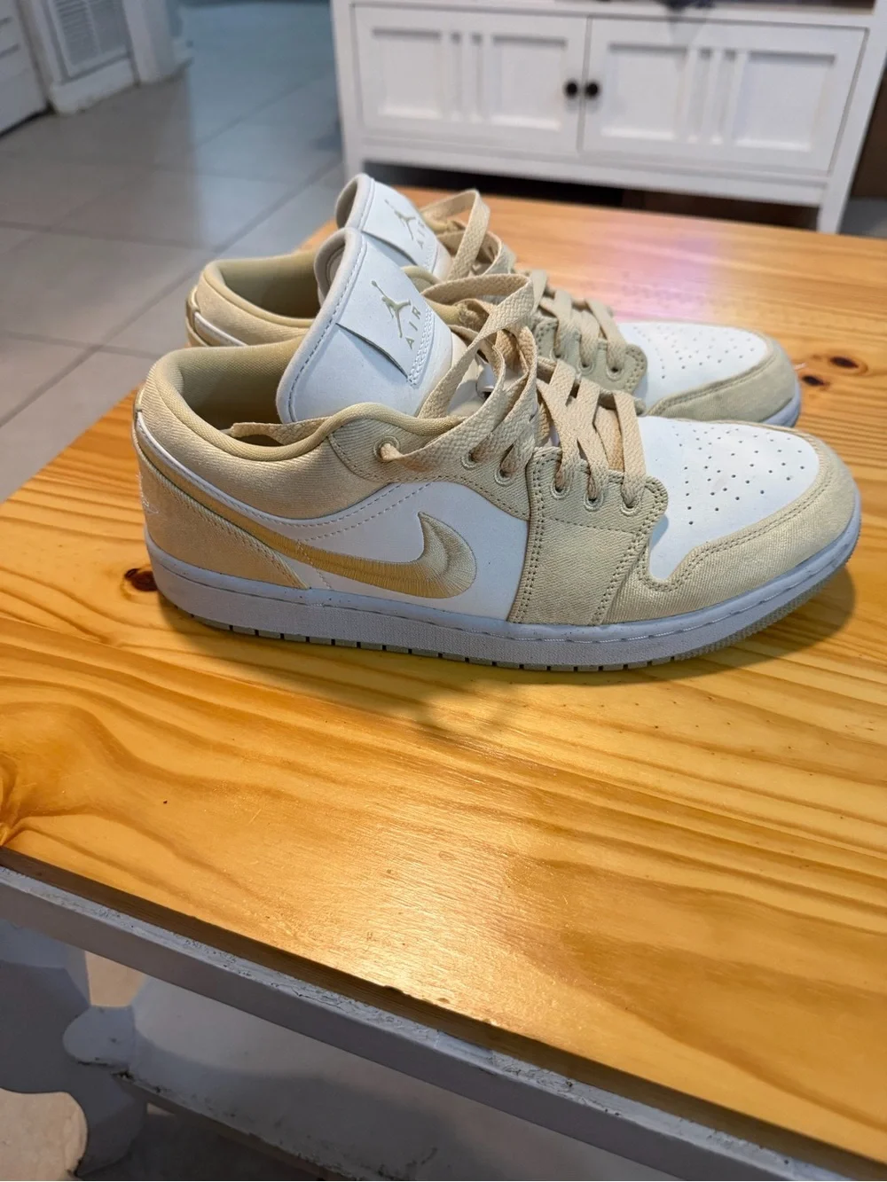 Nike Air Jordan 1 Low SE